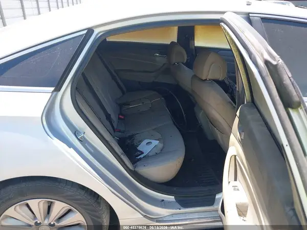 KMHE24L10HA057439 2017 HYUNDAI SONATA - Image 8