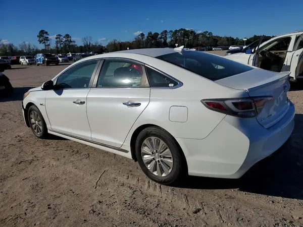 KMHE24L11GA011567 2016 HYUNDAI SONATA - Image 2
