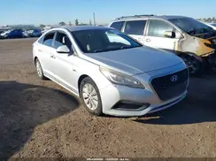 KMHE24L11GA011679 2016 HYUNDAI SONATA