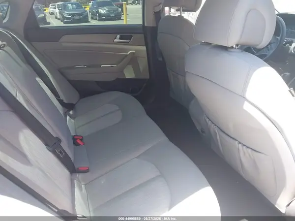 KMHE24L11GA011875 2016 HYUNDAI SONATA - Image 8