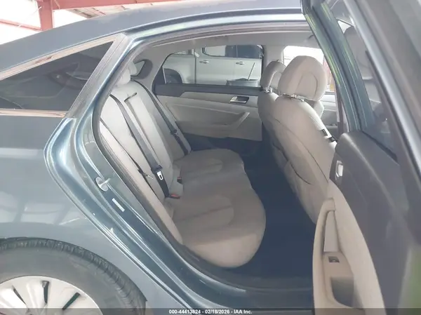 KMHE24L11GA011892 2016 HYUNDAI SONATA - Image 8