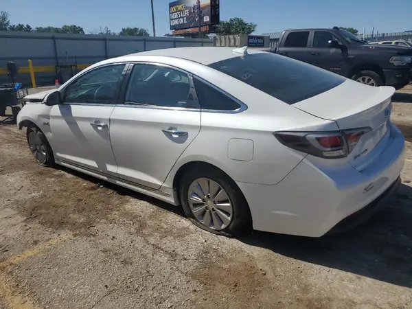 KMHE24L11GA013190 2016 HYUNDAI SONATA - Image 2