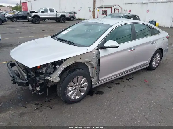 KMHE24L11GA013450 2016 HYUNDAI SONATA - Image 2