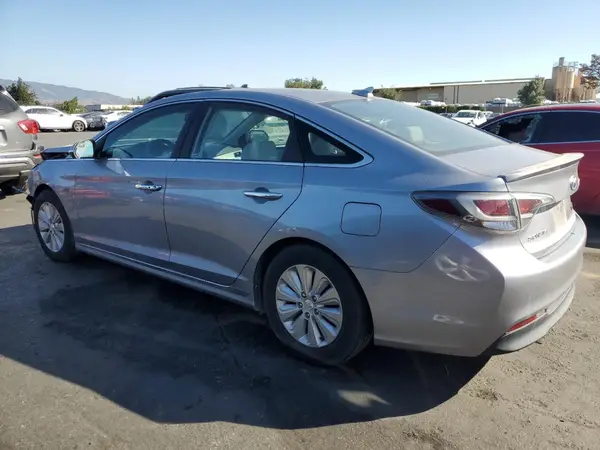 KMHE24L11GA013562 2016 HYUNDAI SONATA - Image 2