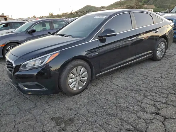 KMHE24L11GA013707 2016 HYUNDAI SONATA - Image 1