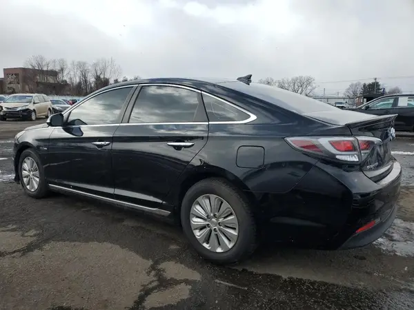 KMHE24L11GA015120 2016 HYUNDAI SONATA - Image 2