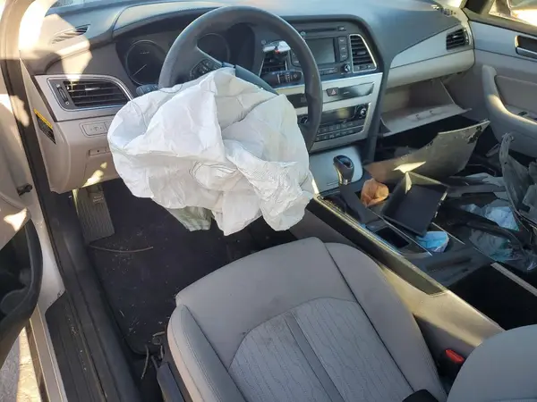 KMHE24L11GA019037 2016 HYUNDAI SONATA - Image 8