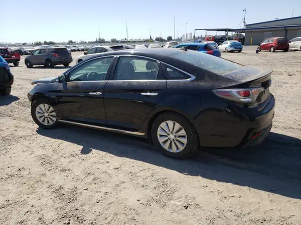 KMHE24L11GA025968 2016 HYUNDAI SONATA - Image 2