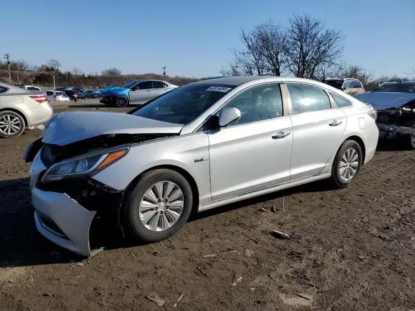 KMHE24L11GA029731 2016 HYUNDAI SONATA - Image 1