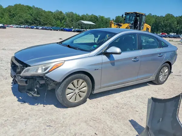 KMHE24L11GA031754 2016 HYUNDAI SONATA - Image 1