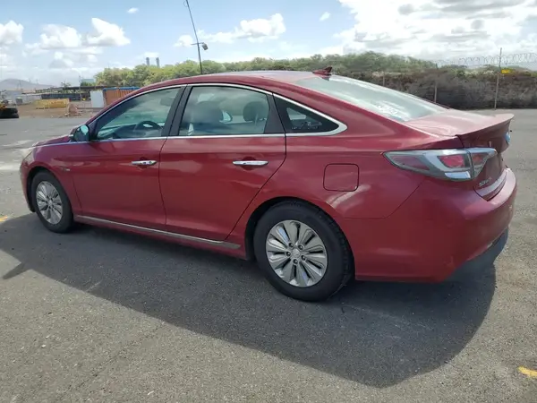KMHE24L11GA032404 2016 HYUNDAI SONATA - Image 2