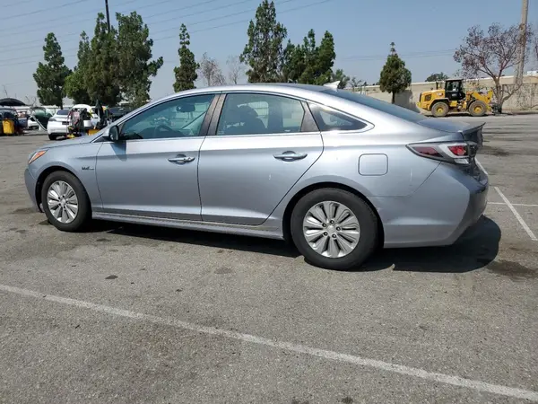 KMHE24L11GA035741 2016 HYUNDAI SONATA - Image 2