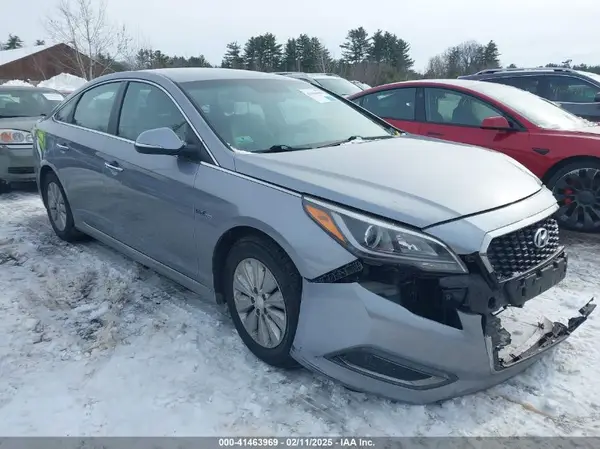 KMHE24L11GA036436 2016 HYUNDAI SONATA - Image 1