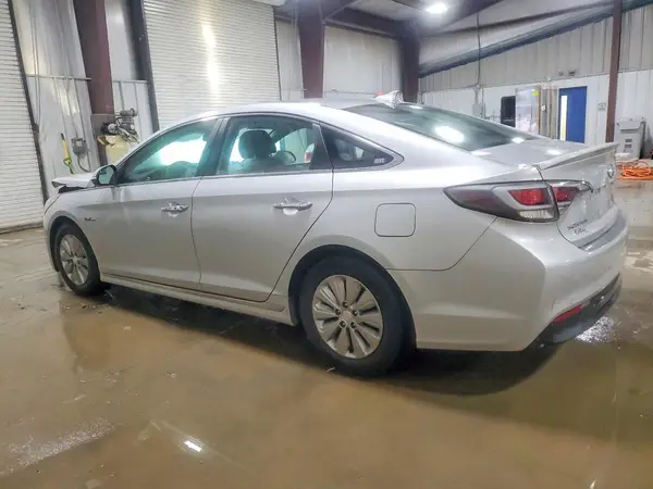 KMHE24L11GA037134 2016 HYUNDAI SONATA - Image 2