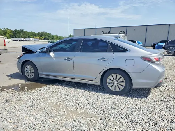 KMHE24L11GA038543 2016 HYUNDAI SONATA - Image 2