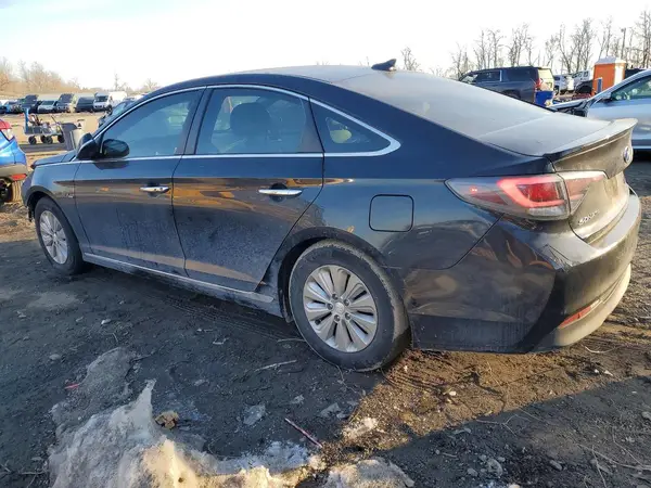 KMHE24L11GA038994 2016 HYUNDAI SONATA - Image 2
