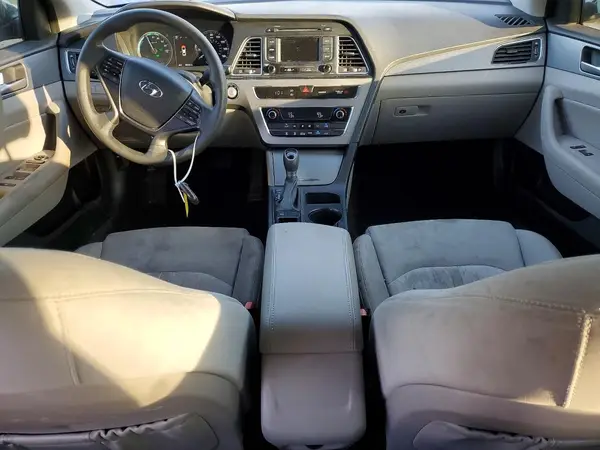 KMHE24L11GA038994 2016 HYUNDAI SONATA - Image 8