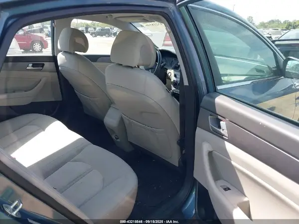 KMHE24L11GA039367 2016 HYUNDAI SONATA - Image 8