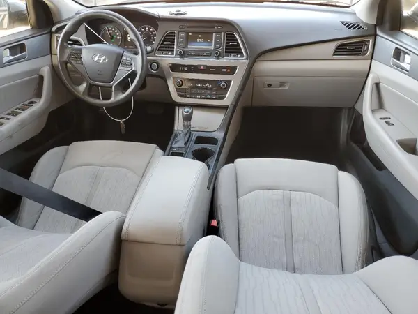 KMHE24L11GA039594 2016 HYUNDAI SONATA - Image 8