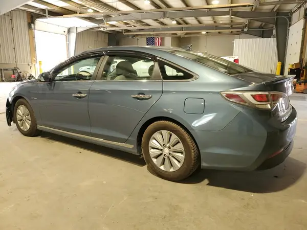 KMHE24L11GA039708 2016 HYUNDAI SONATA - Image 2