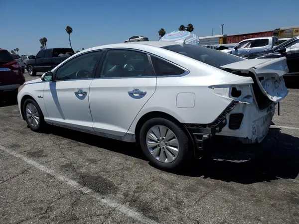 KMHE24L11GA041491 2016 HYUNDAI SONATA - Image 2