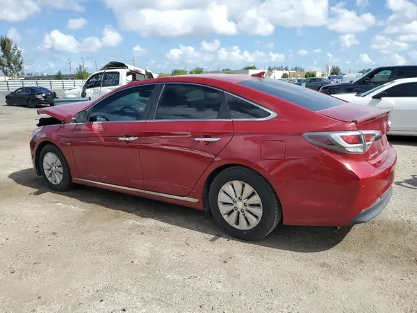 KMHE24L11GA041605 2016 HYUNDAI SONATA - Image 2