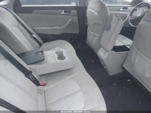 KMHE24L11GA041670 2016 HYUNDAI SONATA - Image 8