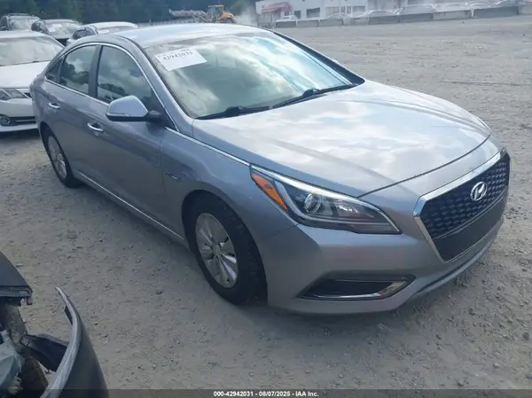 KMHE24L11GA041734 2016 HYUNDAI SONATA - Image 1