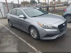 KMHE24L11HA055196 2017 HYUNDAI SONATA