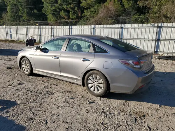 KMHE24L11HA055716 2017 HYUNDAI SONATA - Image 2