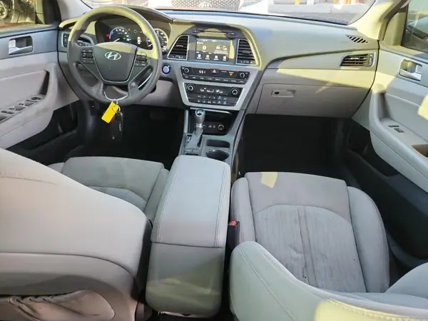 KMHE24L11HA059555 2017 HYUNDAI SONATA - Image 8
