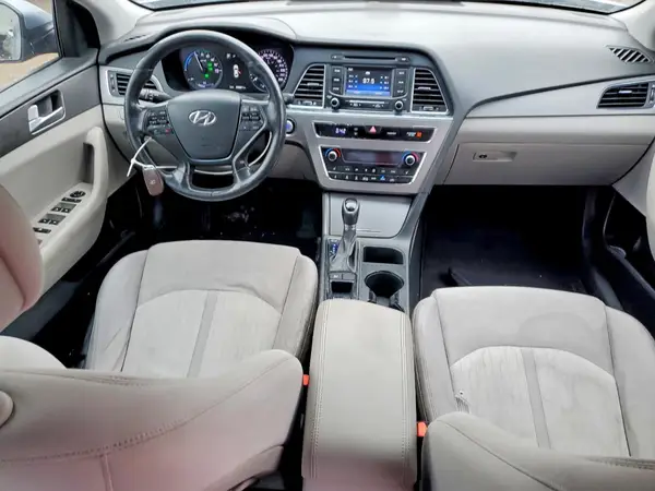 KMHE24L12GA010279 2016 HYUNDAI SONATA - Image 8