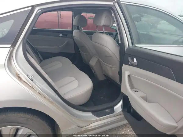 KMHE24L12GA010976 2016 HYUNDAI SONATA - Image 8