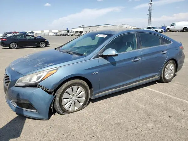 KMHE24L12GA012579 2016 HYUNDAI SONATA - Image 1
