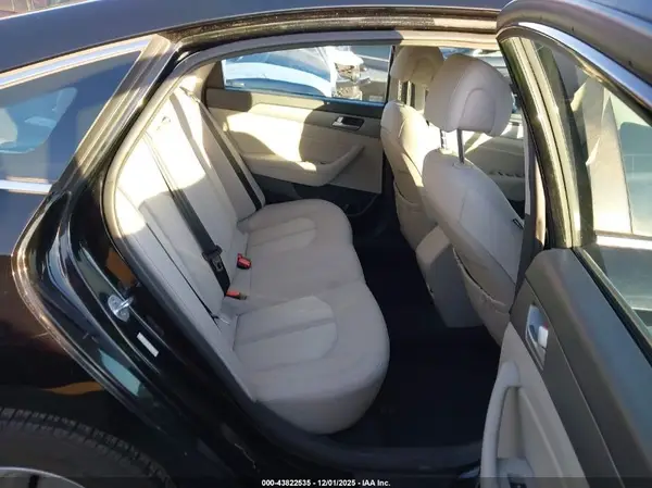 KMHE24L12GA014025 2016 HYUNDAI SONATA - Image 8