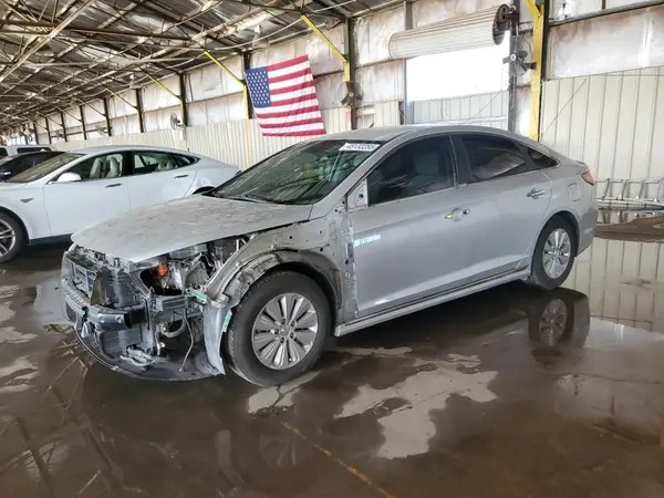 KMHE24L12GA015160 2016 HYUNDAI SONATA - Image 1