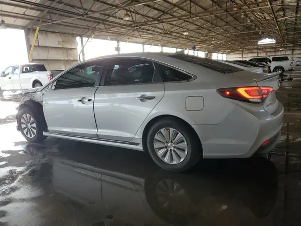 KMHE24L12GA015160 2016 HYUNDAI SONATA - Image 2