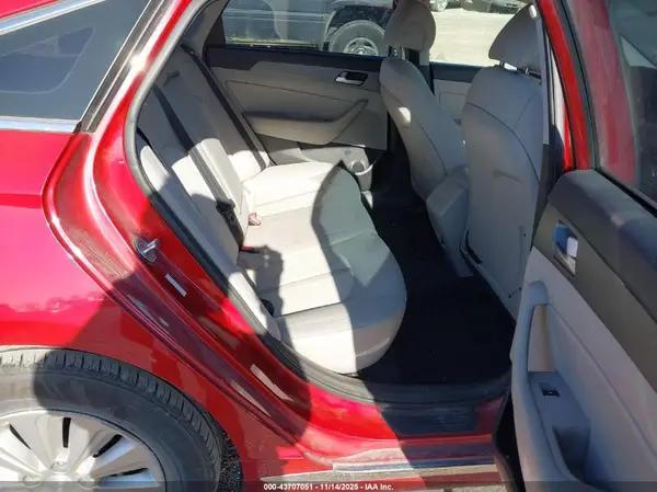 KMHE24L12GA015174 2016 HYUNDAI SONATA - Image 8