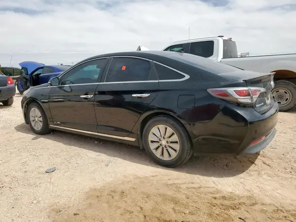 KMHE24L12GA015465 2016 HYUNDAI SONATA - Image 2