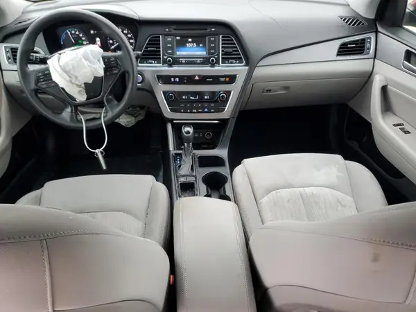 KMHE24L12GA016437 2016 HYUNDAI SONATA - Image 8