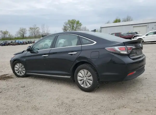 KMHE24L12GA016535 2016 HYUNDAI SONATA - Image 2