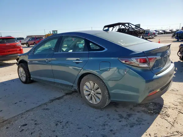 KMHE24L12GA016597 2016 HYUNDAI SONATA - Image 2
