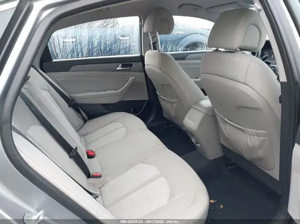KMHE24L12GA023498 2016 HYUNDAI SONATA - Image 8