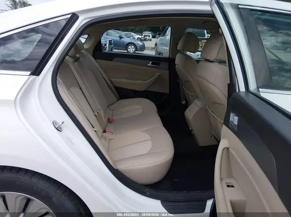 KMHE24L12GA024361 2016 HYUNDAI SONATA - Image 8