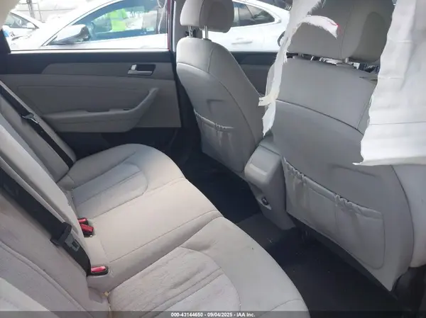 KMHE24L12GA028815 2016 HYUNDAI SONATA - Image 8