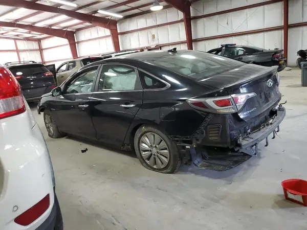 KMHE24L12GA035201 2016 HYUNDAI SONATA - Image 2