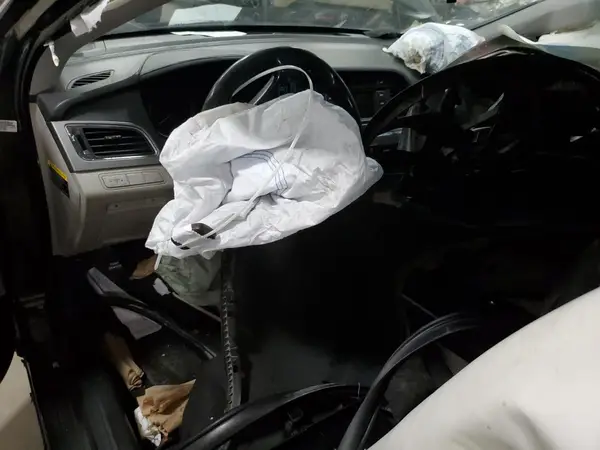 KMHE24L12GA035201 2016 HYUNDAI SONATA - Image 8