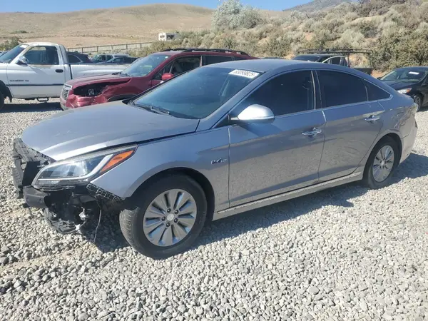 KMHE24L12GA035750 2016 HYUNDAI SONATA - Image 1