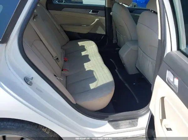 KMHE24L12GA036395 2016 HYUNDAI SONATA - Image 8