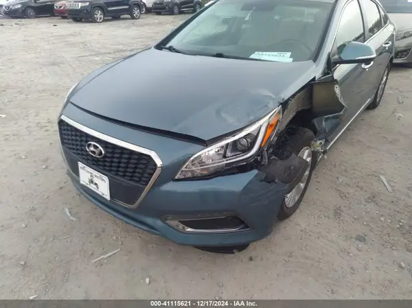 KMHE24L12GA039698 2016 HYUNDAI SONATA - Image 2